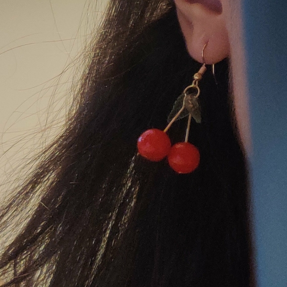 Cherry drop earrings 🍒 - Picture 2 of 2
